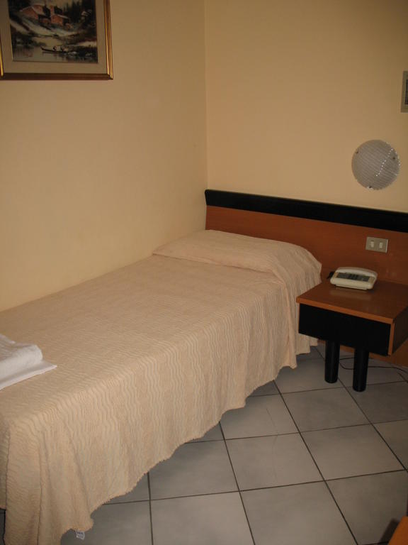Albergo Paradiso Montecatini Terme Værelse billede