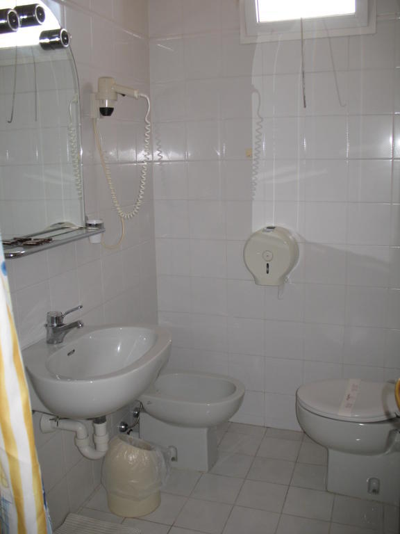 Albergo Paradiso Montecatini Terme Værelse billede